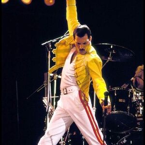 Meet your Posher, Jade